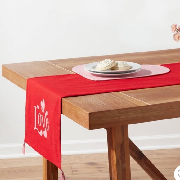 Table Runner Love Red and Pink - Picture 2 of 3